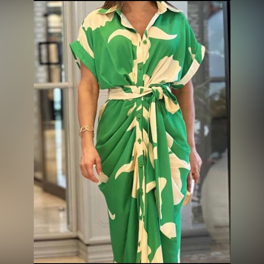 Chic Printed Short Sleeve Buttoned Shirt Dress with Belt